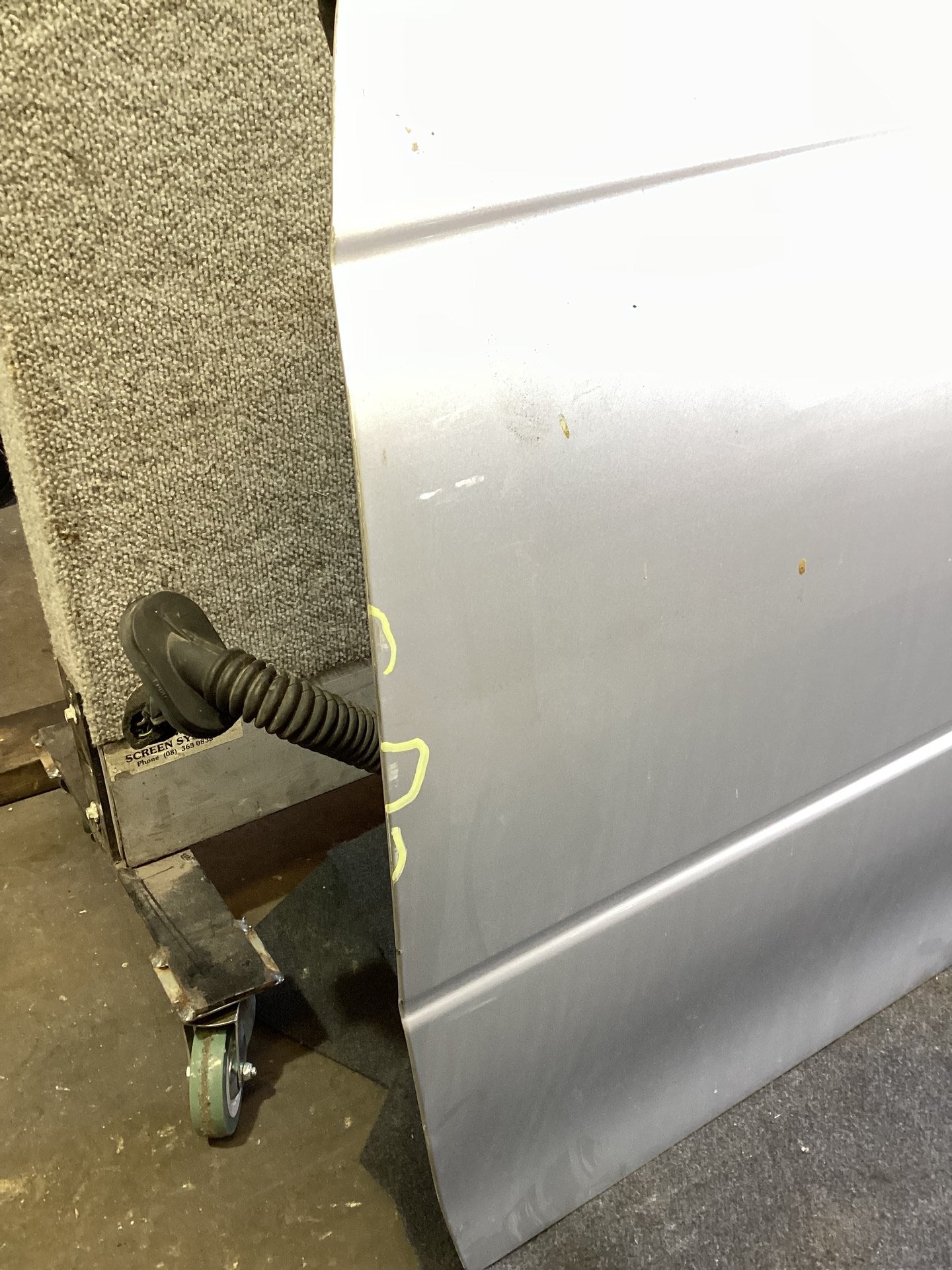 2005-2006 Holden Commodore VZ Left Front Door