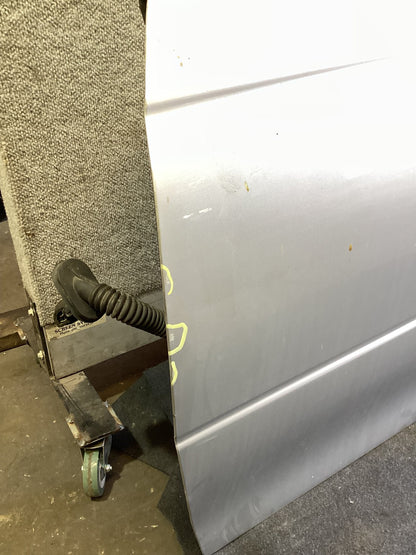 2005-2006 Holden Commodore VZ Left Front Door