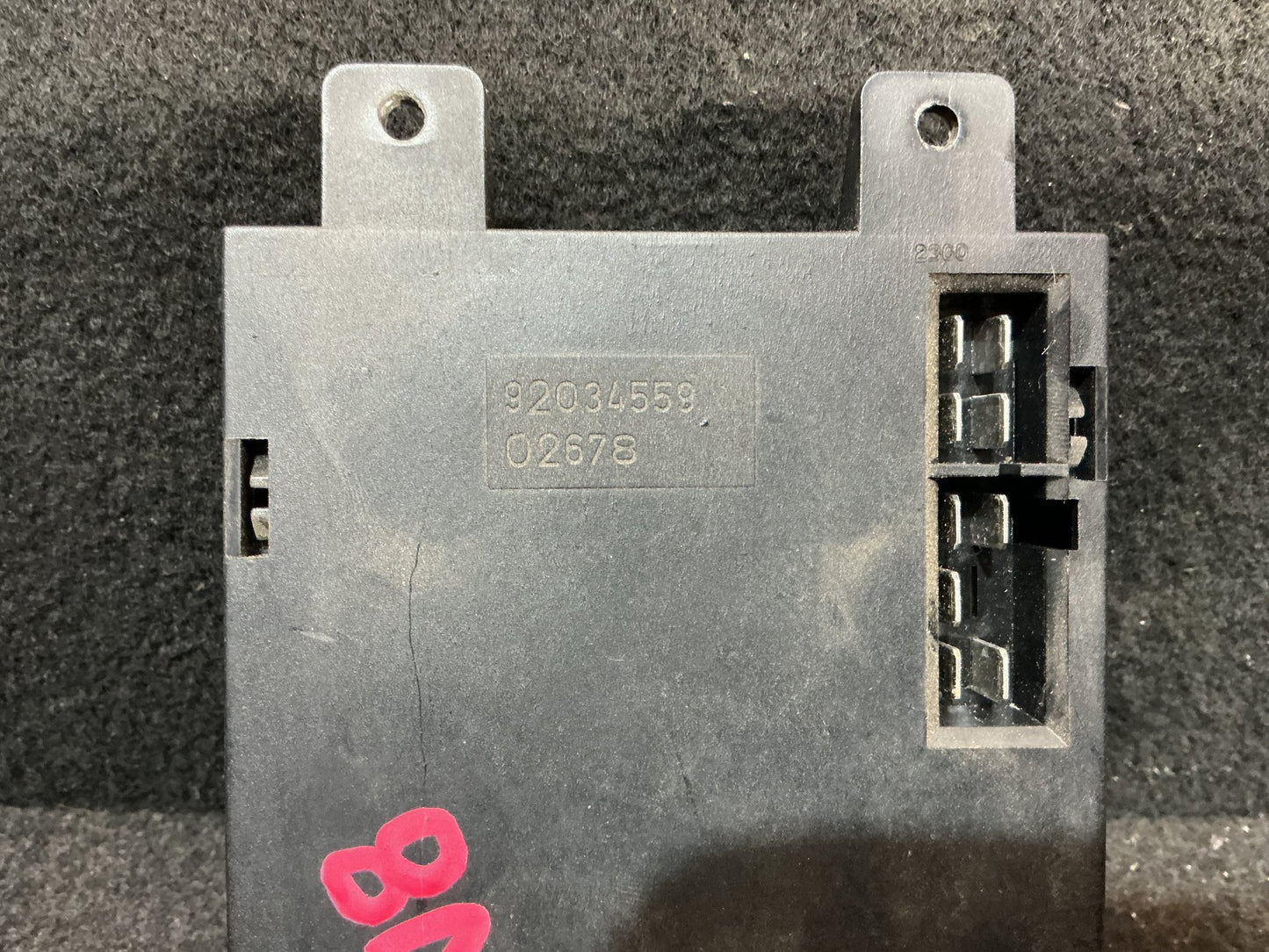 1990 Holden Statesman VQ 6H8VSY19UML459969 Power Window Module 92034559