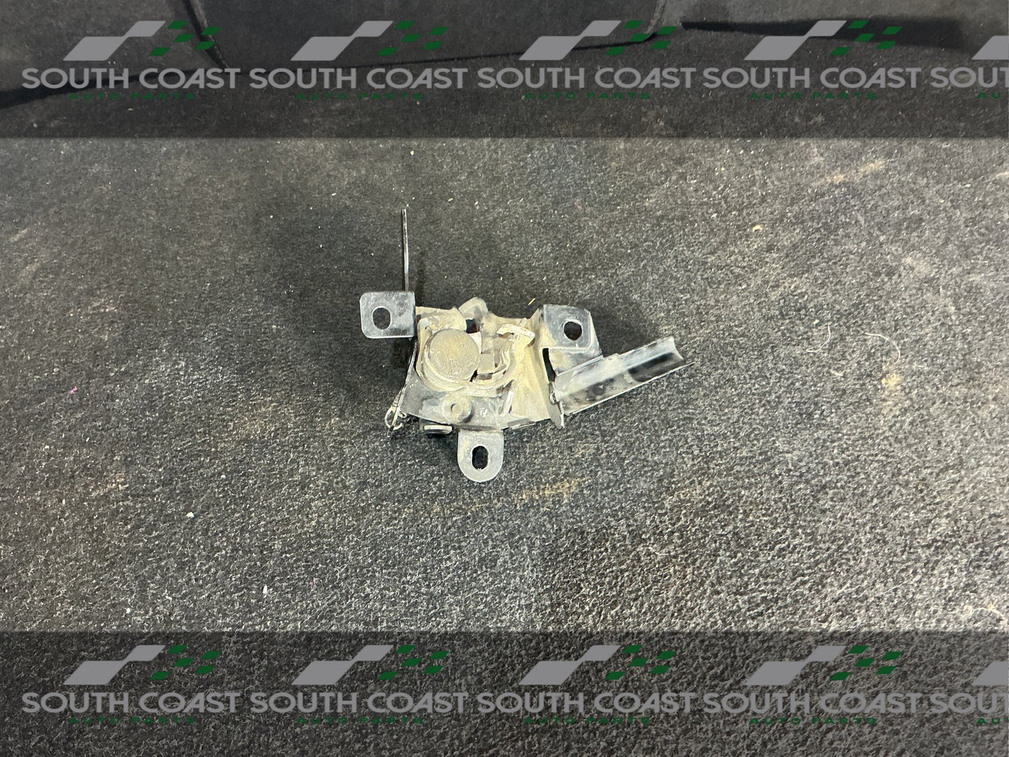 Subaru Forester SH  Bonnet Release