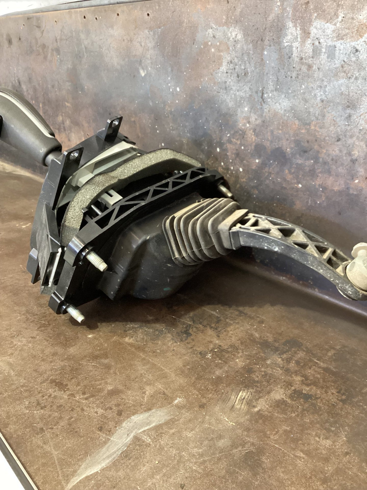 2010-2013 Holden Commodore VE 6G1EK5E79BL526529 Automatic Shifter Assembly 92209915