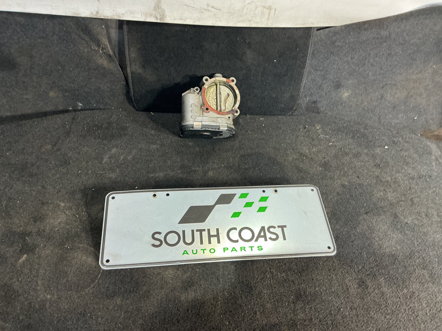 2005 Holden Commodore VZ  Throttle Body