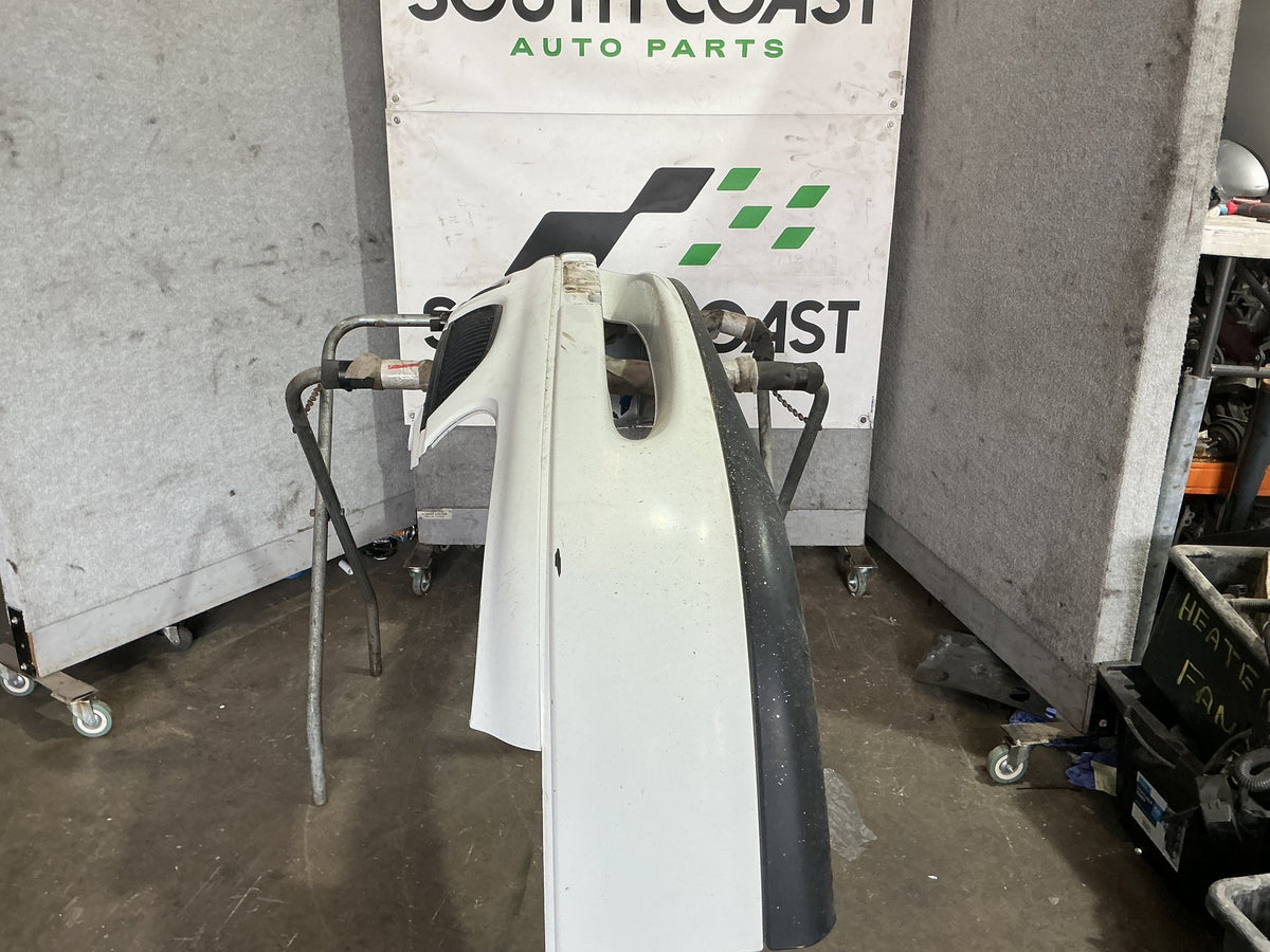 1999 Holden Commodore VTExecutive Front Bumper