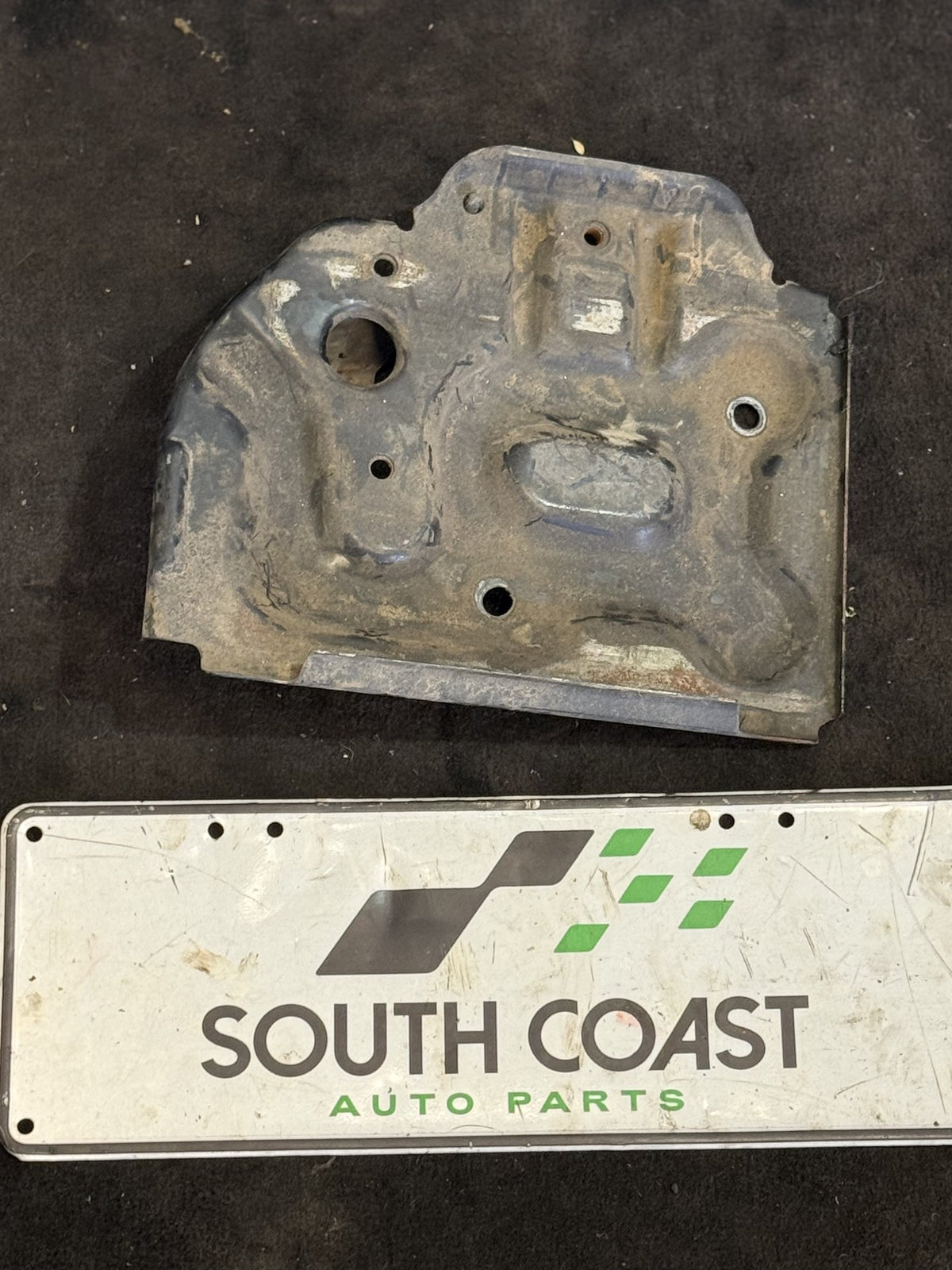 2005-2006 Holden Commodore VZ Battery Tray