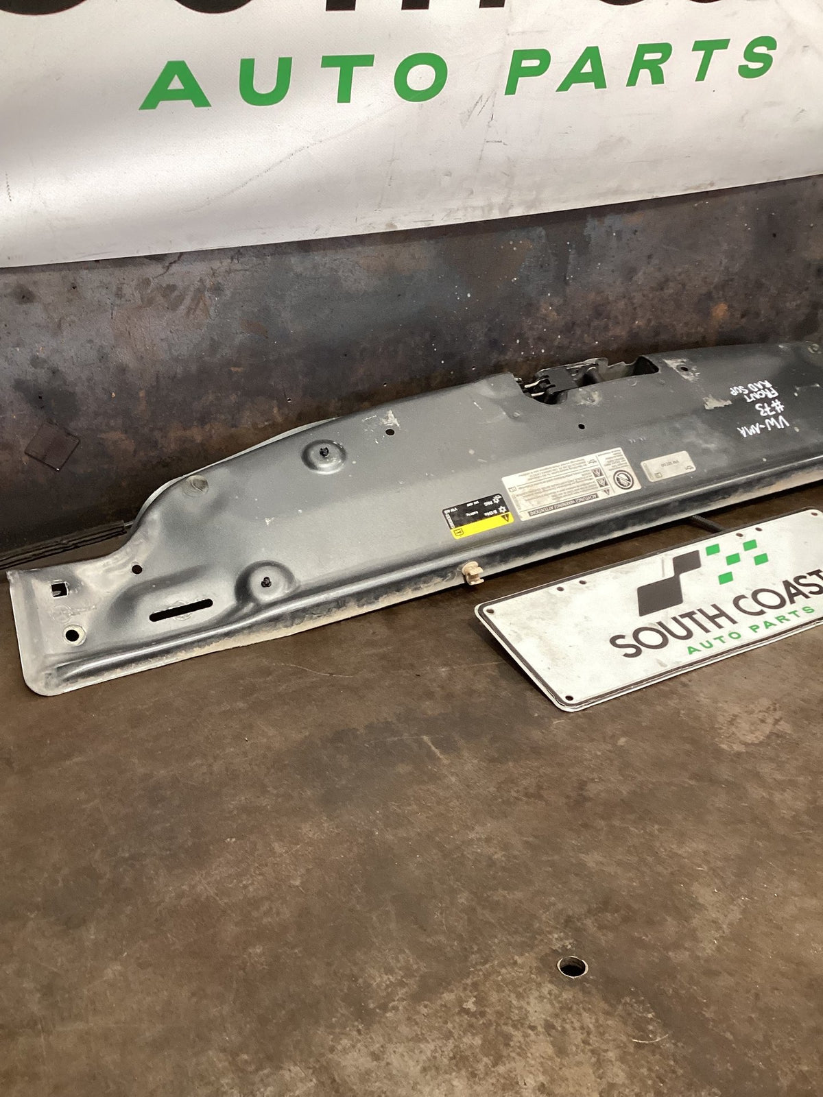 2018 Volkswagen Amarok Radiator Support