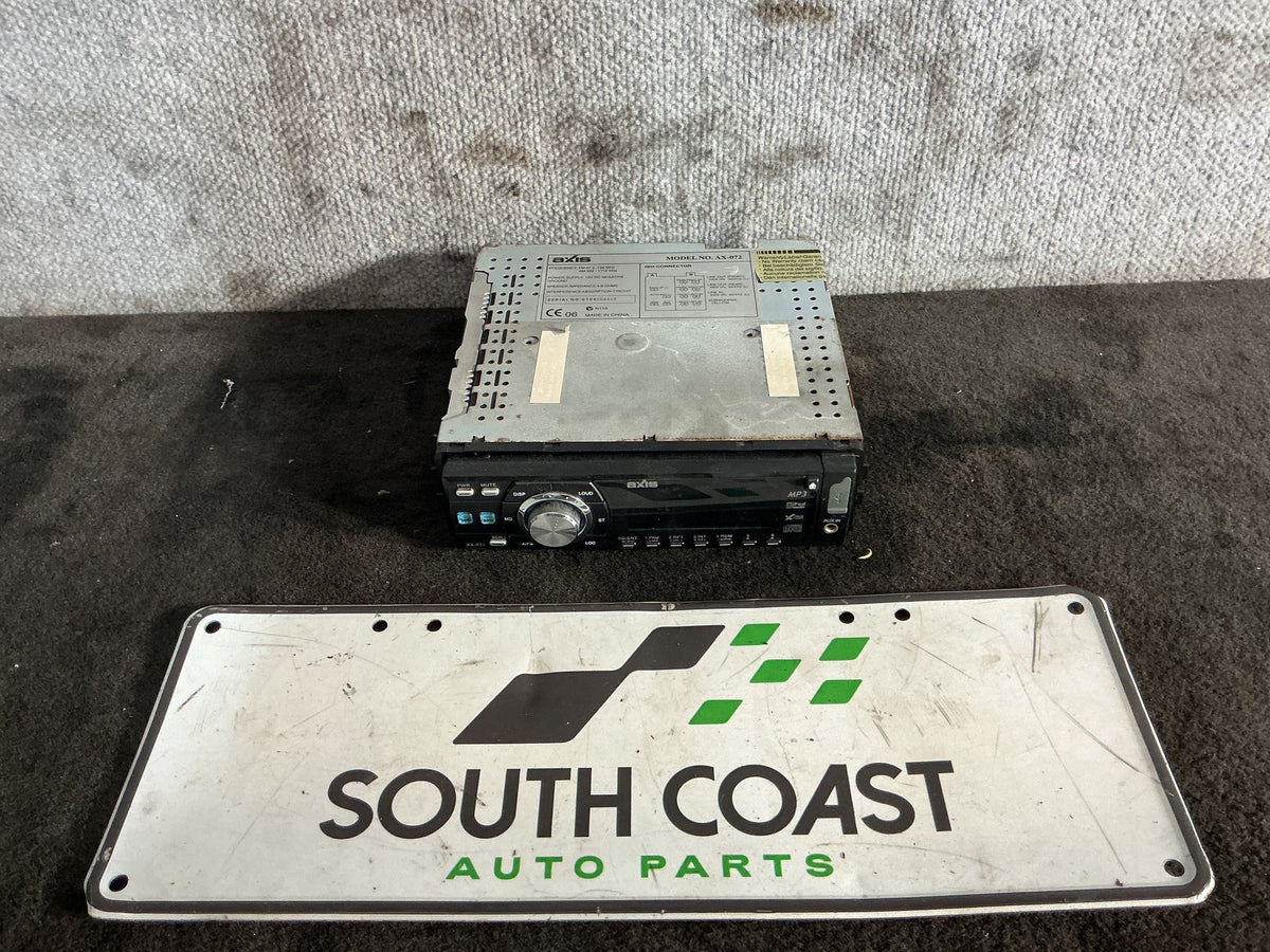1994 Holden Commodore VR 6H8VRK19HSL781543 Stereo Head Unit 0704000928