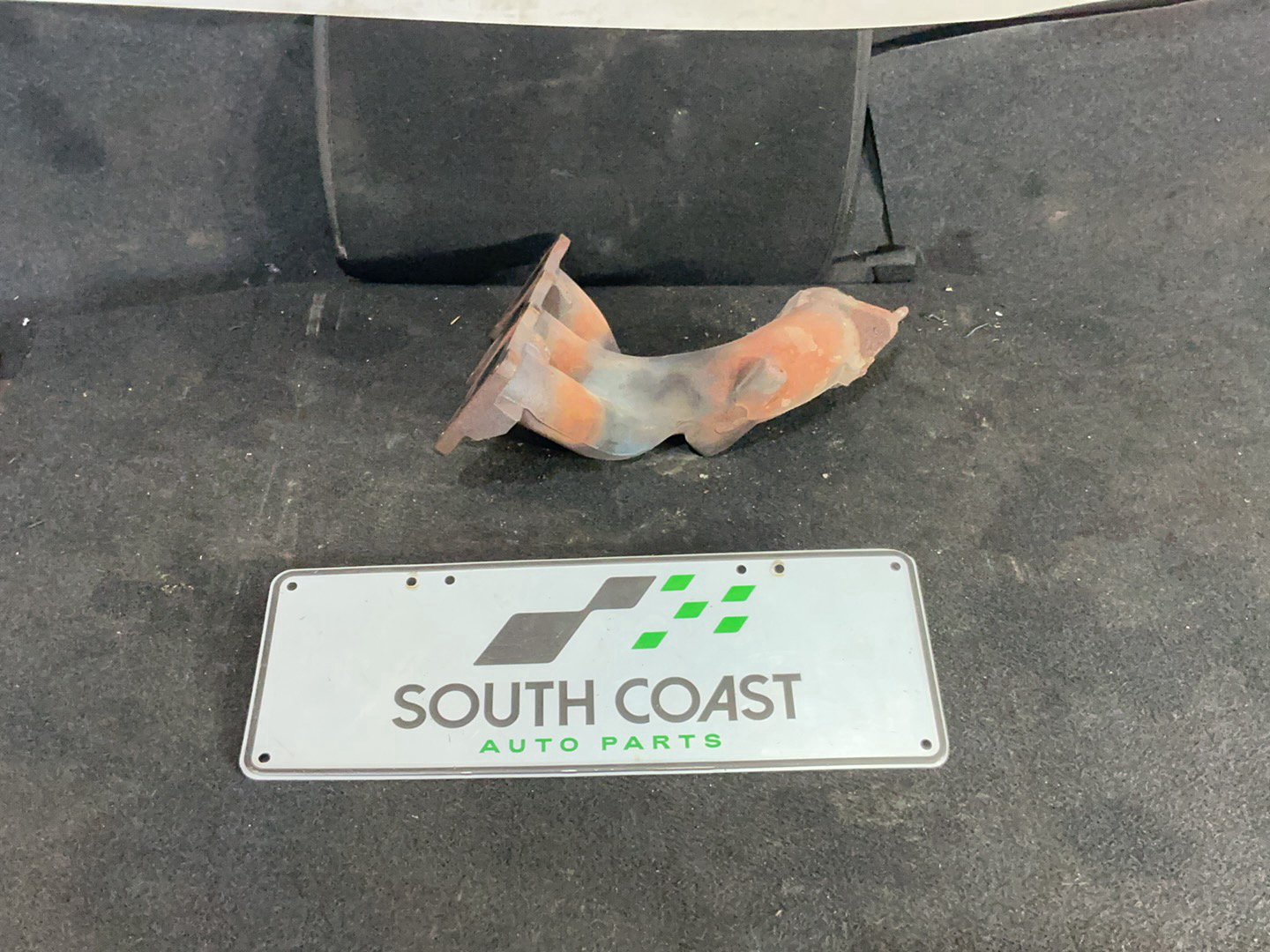 2005 Holden Commodore VZ  Right Exhaust Manifold 92066392
