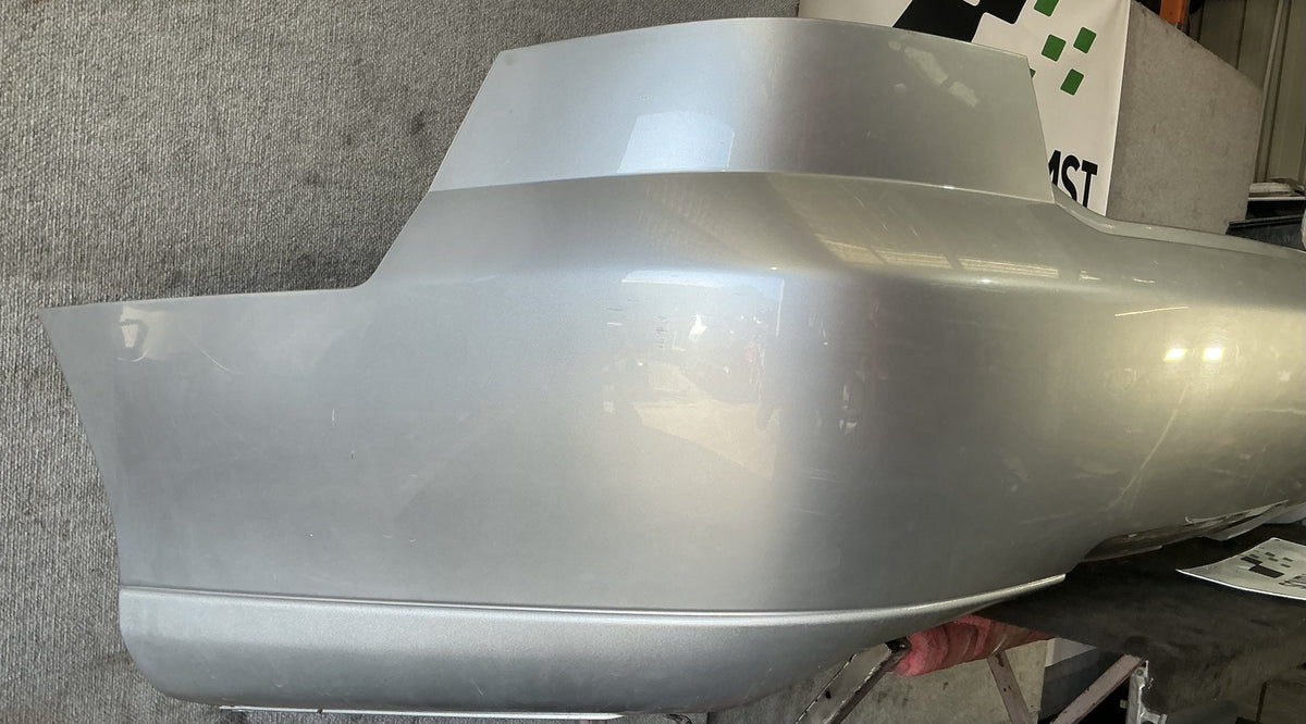 2002-2004 Holden Commodore VY Rear Bumper 92085787