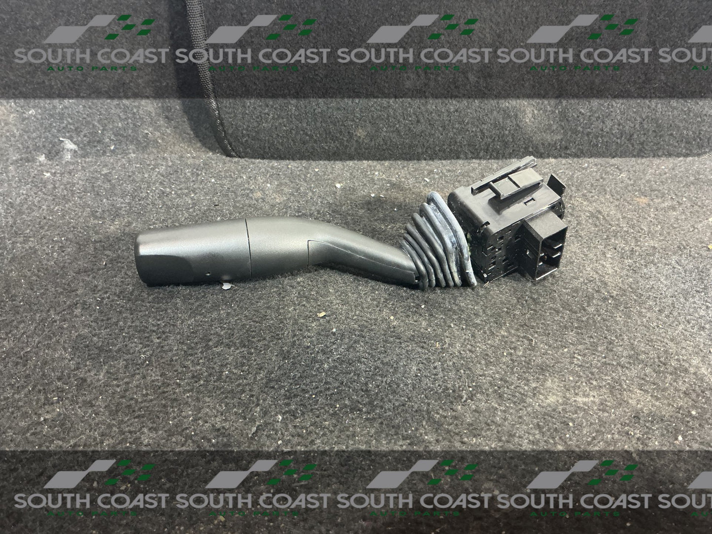 2002 Holden Commodore VY 6G1YK52A03L919138 Wiper Switch 92089552