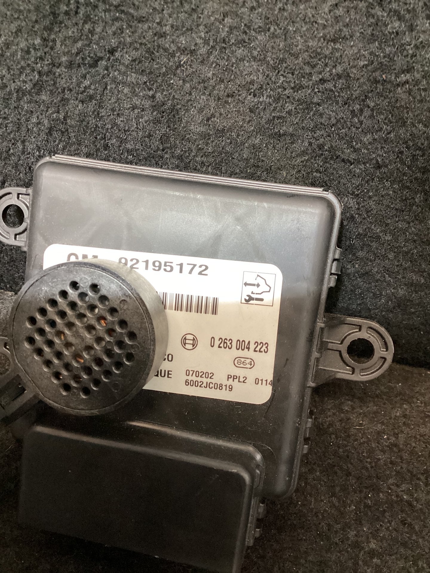 2007 Holden Calais VE 6G1EX55768L940846 Parking Assistant Module 92195172