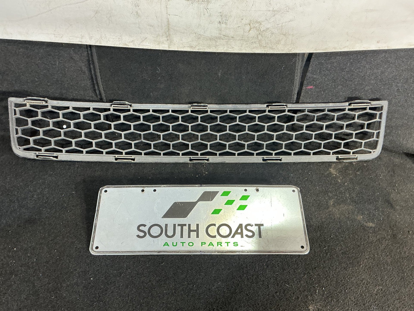 2006-2010 Holden Commodore VE Lower Bumper Grille