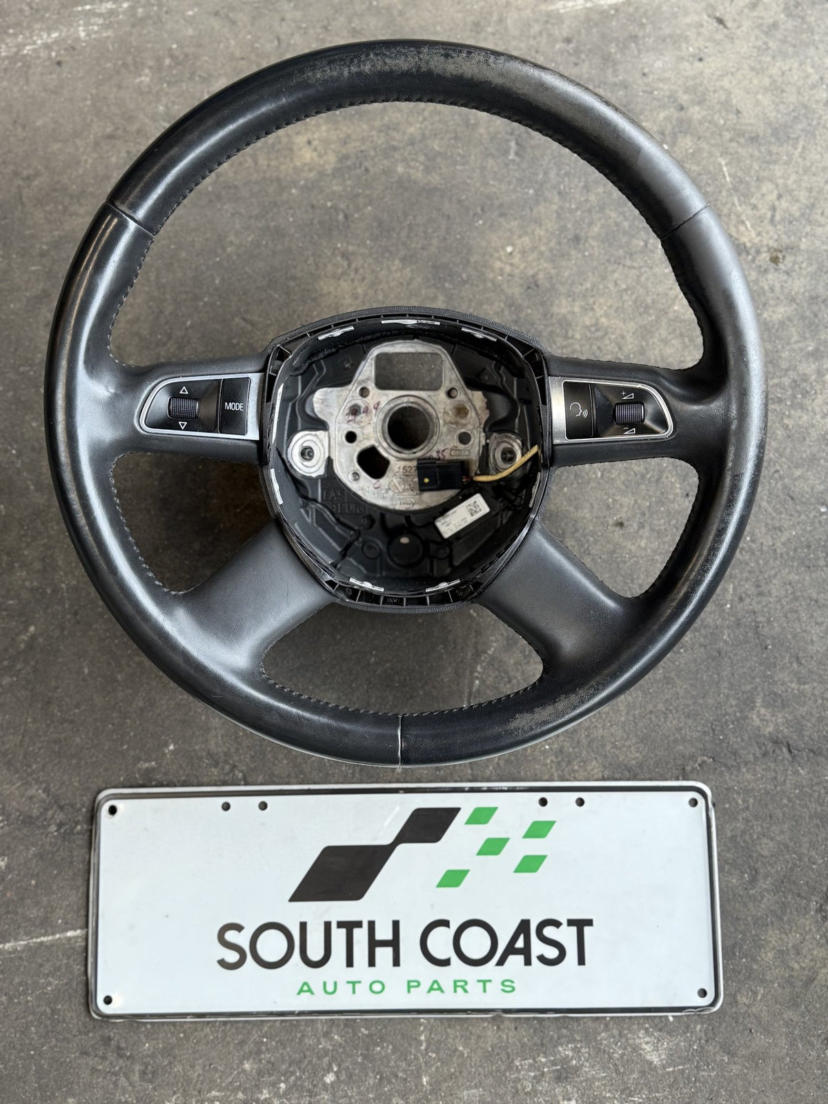 2009 Audi A4 B8 WAUZZ8K9AA071441 Steering Wheel 8K0419091BG