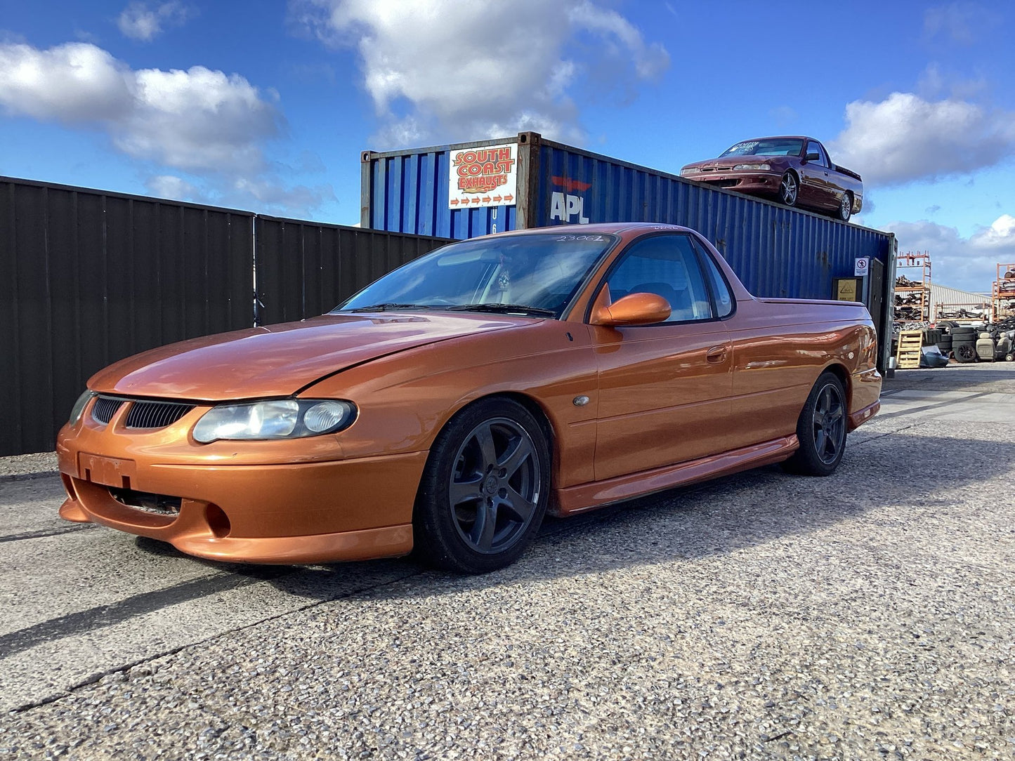 Holden Commodore VU  Engine