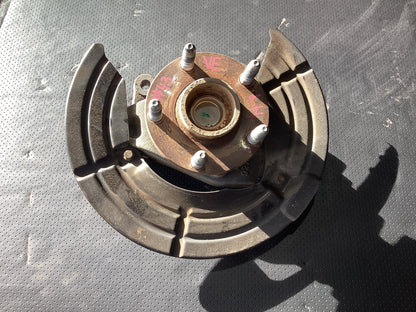 2007 Holden Calais Calais Left Front Hub Assembly VELEFTFRONTWHEELHUB92182852