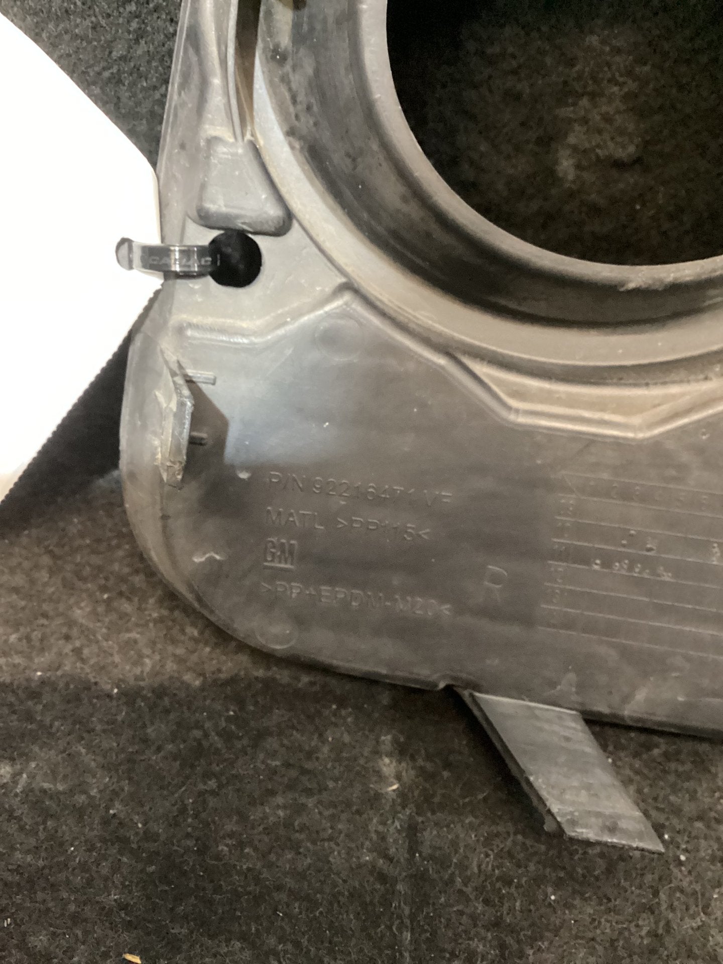 2011 Holden Commodore VE Right Spotlight Bezel 92216471