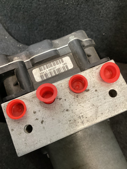 Holden Calais VE 6G1EX55768L940846 ABS Brake Module 92198709