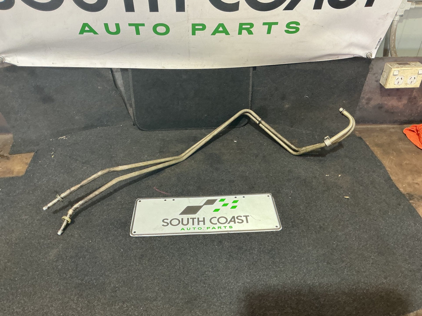 Holden Calais VE 6G1EX55768L940846 Transmission Oil Line