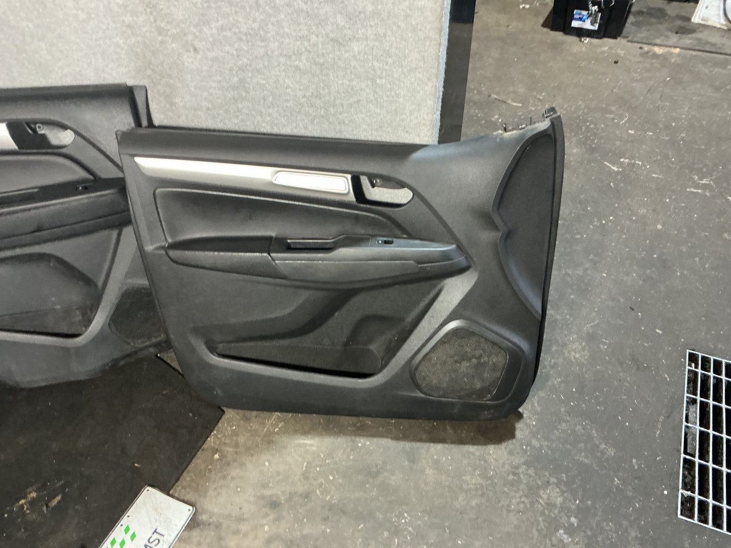 2019 Holden Colorado Interior