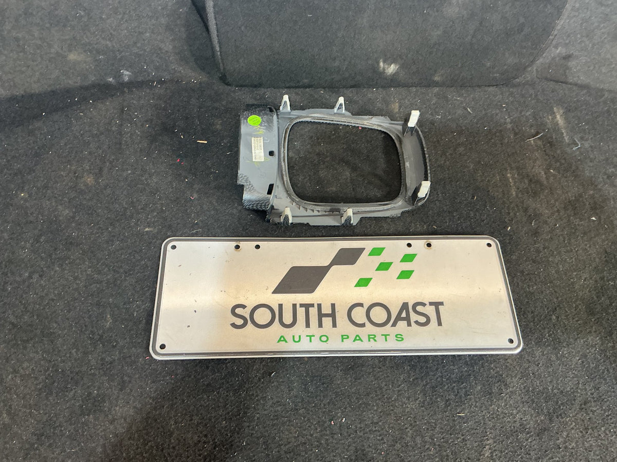 2013 Holden Ute VF Gearshift Trim 92263837