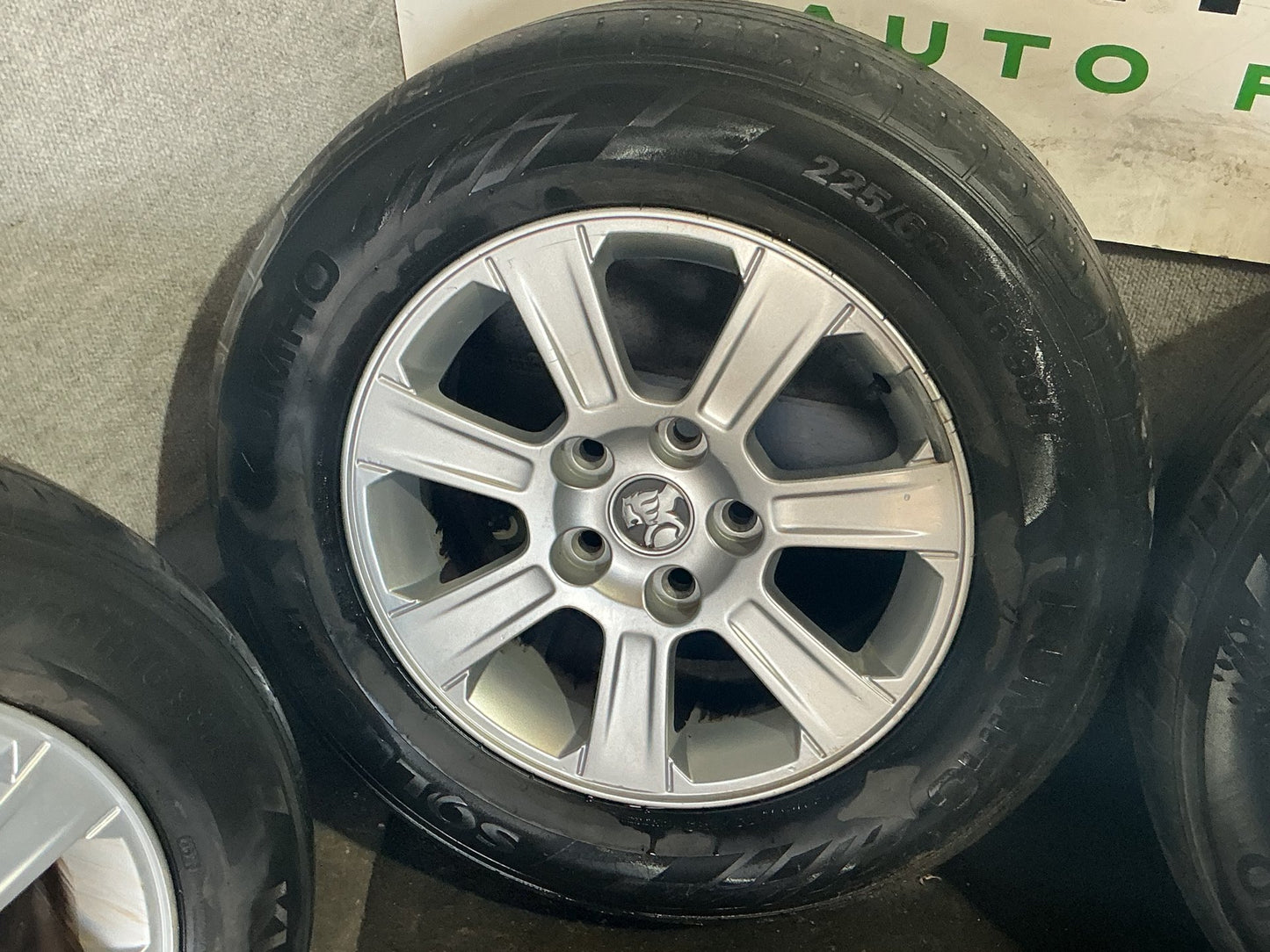 2010 Holden Commodore Wheel Set