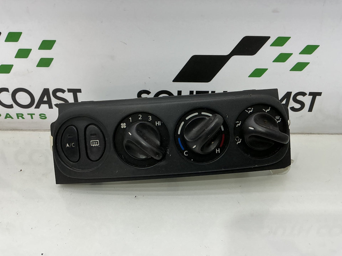 1999 Holden Commodore VT 6H8VTK69HXL423830 Heater/AC Controls 92076137