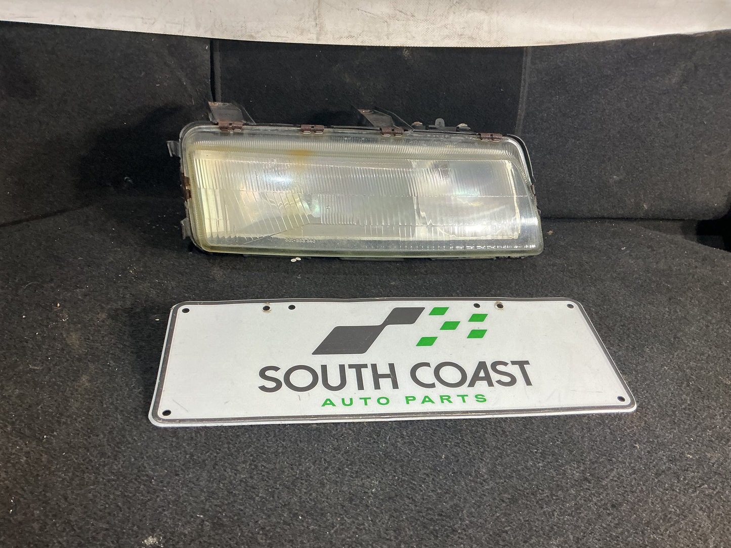 1990 Holden Statesman VQ 6H8VSY19UML459969 Right Headlight 92028016