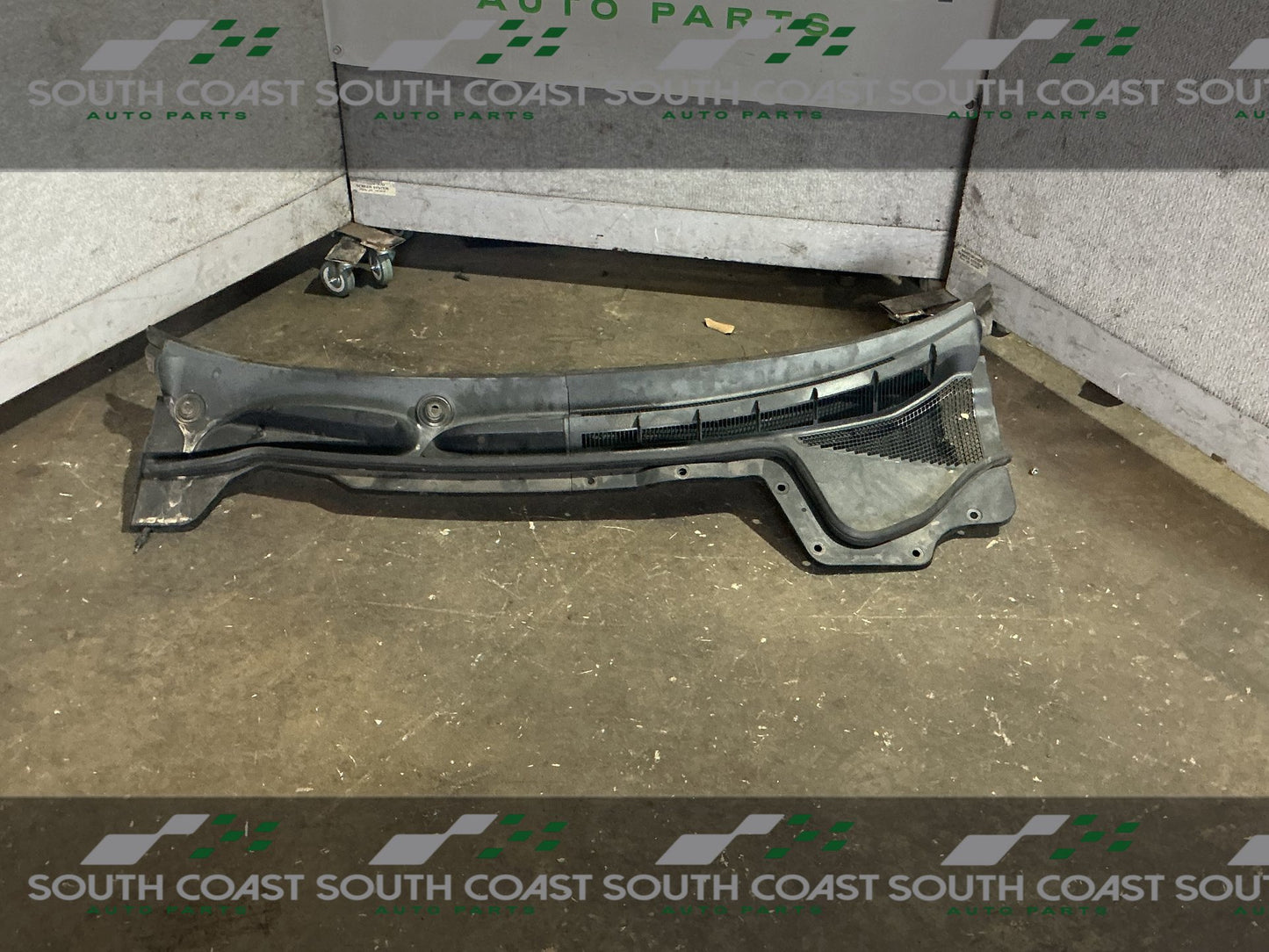 2011 Holden Commodore VE Wiper Motor Cover