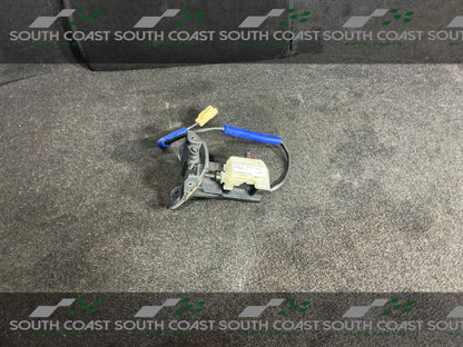 2011 Holden Commodore VE Fuel Flap Release Solenoid 92219624